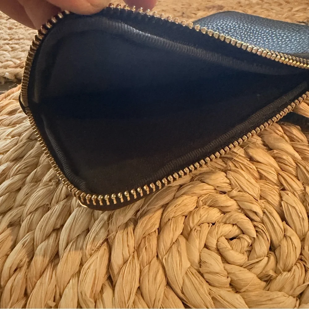 Bandolier EXPANDED POUCH Top Grain Leather Expanded Zip Pouch in Black/Gold - Picture 8 of 9